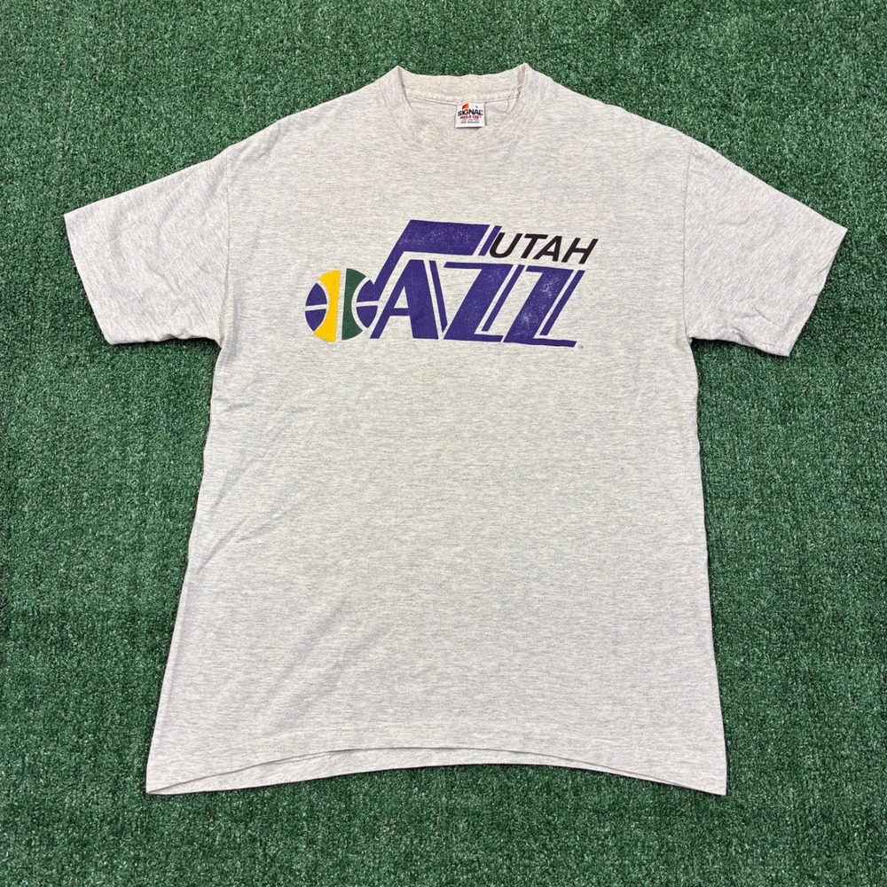 Vintage 90s NBA Utah Jazz Graphic T-shirt